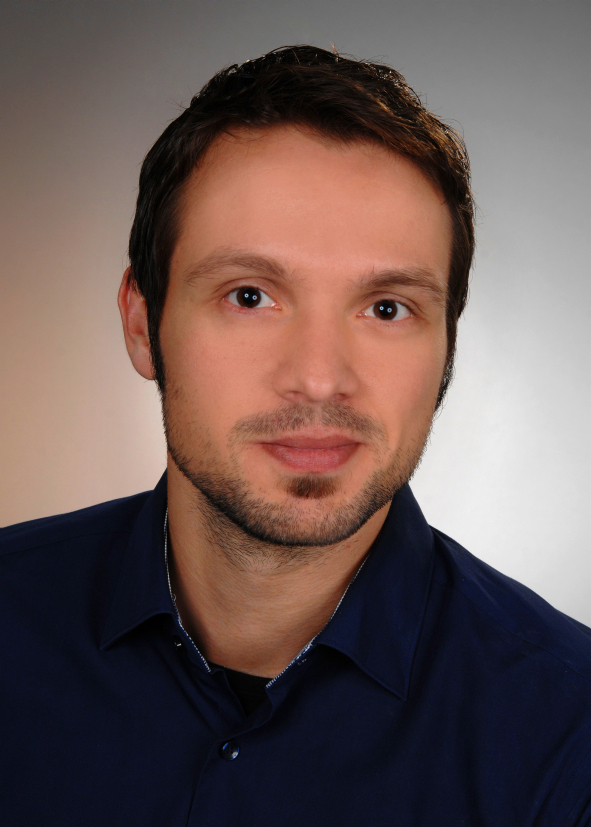 Dr. Martin Correll