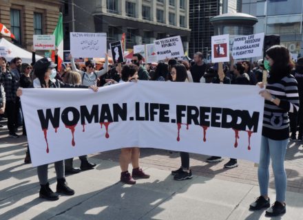 Zum Artikel "Woman, Life, Freedom: Can Social Movements Succeed in an Authoritarian Context? The Case of Iran."