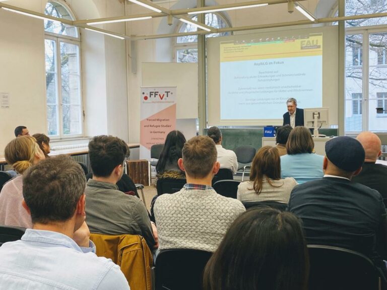 Aufzeichnungen und Tagungsdokumentation der Tagung „Systemrelevant und systemisch benachteiligt? (Flucht-)Migration und Gesundheit: Zugang, Teilhabe und Beschäftigung“