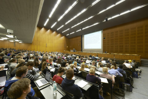 Zum Artikel "Wichtige Termine für Erstsemester"