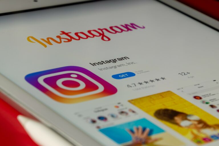 @politikfau – Das Institut ist jetzt bei Instagram!