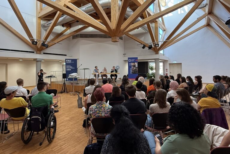 Vortrag von Kathryn Sikkink über rückläufige Strafverfolgung für internationale Verbrechen